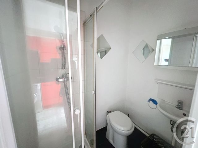 Appartement F1 à louer - 1 pièce - 13.7 m2 - NICE - 06 - PROVENCE-ALPES-COTE-D-AZUR - Century 21 Maison De L'Immobilier
