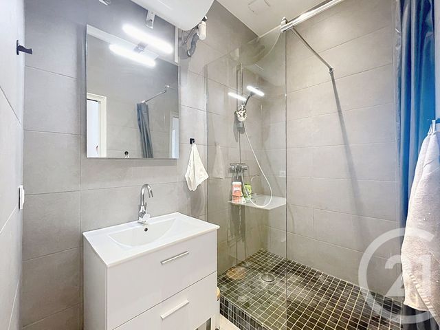 Appartement T3 à vendre - 3 pièces - 55.55 m2 - NICE - 06 - PROVENCE-ALPES-COTE-D-AZUR - Century 21 Maison De L'Immobilier
