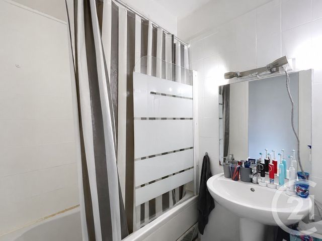 Appartement T3 à vendre - 3 pièces - 53.13 m2 - NICE - 06 - PROVENCE-ALPES-COTE-D-AZUR - Century 21 Maison De L'Immobilier