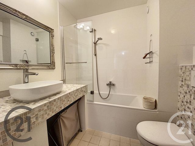 Appartement F3 à louer - 3 pièces - 78.0 m2 - NICE - 06 - PROVENCE-ALPES-COTE-D-AZUR - Century 21 Maison De L'Immobilier