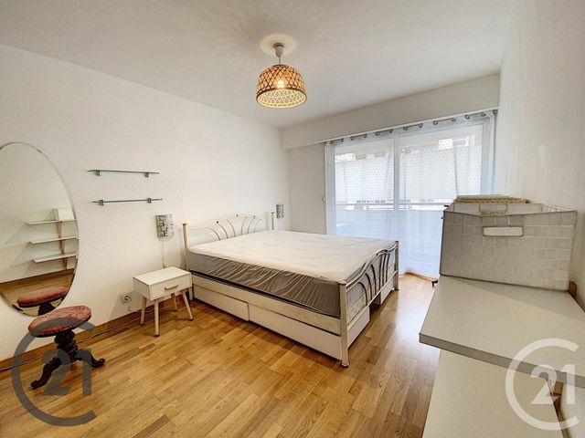 Appartement F3 à louer - 3 pièces - 78.0 m2 - NICE - 06 - PROVENCE-ALPES-COTE-D-AZUR - Century 21 Maison De L'Immobilier