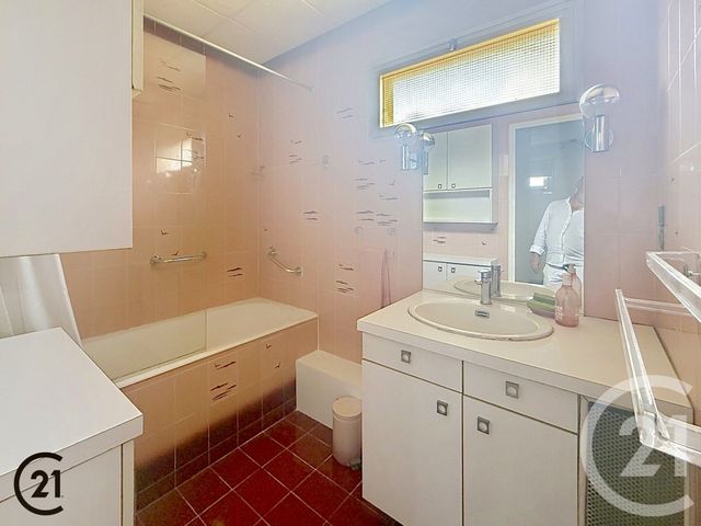Appartement F4 à vendre - 4 pièces - 107.86 m2 - NICE - 06 - PROVENCE-ALPES-COTE-D-AZUR - Century 21 Maison De L'Immobilier