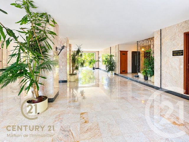 Appartement T2 à vendre - 2 pièces - 71.11 m2 - NICE - 06 - PROVENCE-ALPES-COTE-D-AZUR - Century 21 Maison De L'Immobilier