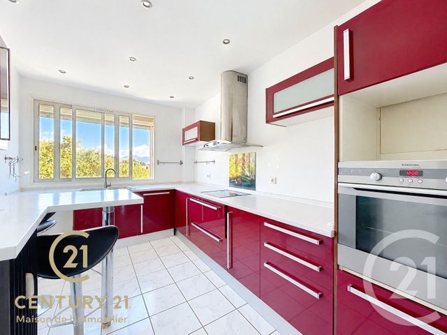Appartement T2 à vendre - 2 pièces - 71.11 m2 - NICE - 06 - PROVENCE-ALPES-COTE-D-AZUR - Century 21 Maison De L'Immobilier