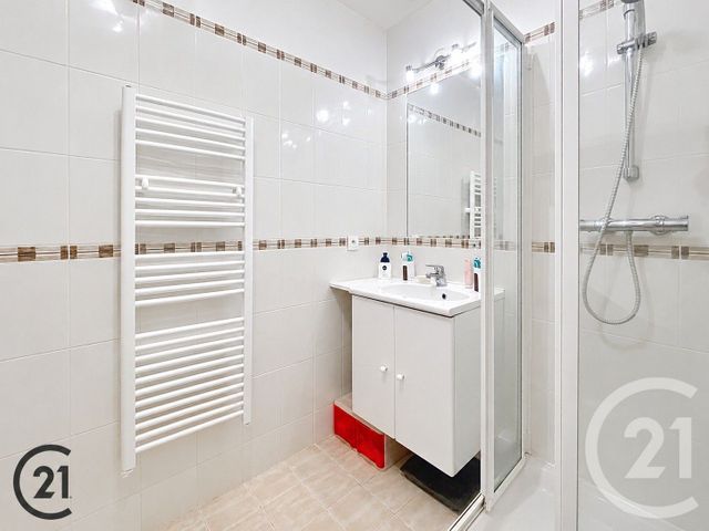 Appartement T4 à vendre - 4 pièces - 103.06 m2 - NICE - 06 - PROVENCE-ALPES-COTE-D-AZUR - Century 21 Maison De L'Immobilier