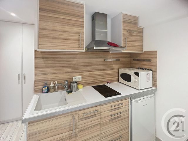 Appartement F1 à louer - 1 pièce - 16.09 m2 - NICE - 06 - PROVENCE-ALPES-COTE-D-AZUR - Century 21 Maison De L'Immobilier