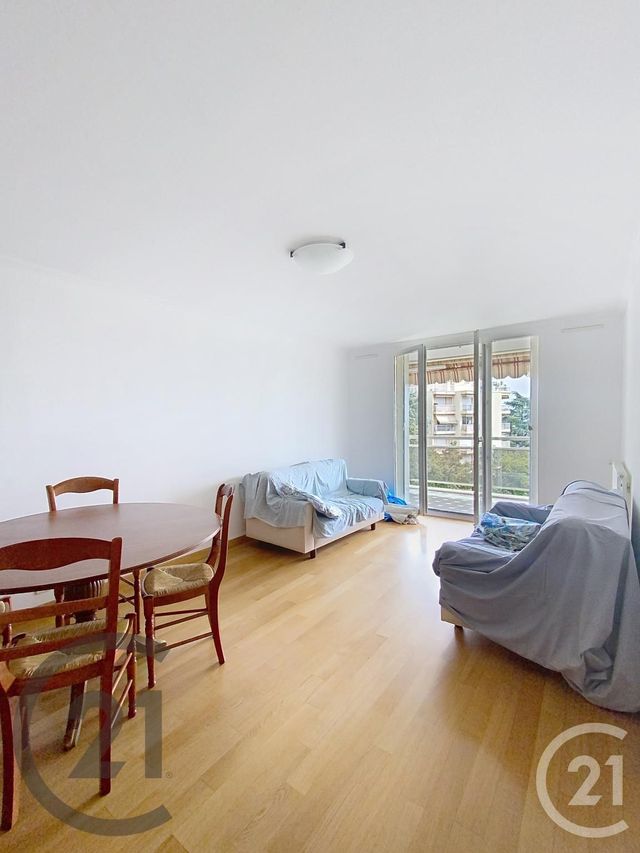 Appartement F2 à louer - 2 pièces - 48.03 m2 - NICE - 06 - PROVENCE-ALPES-COTE-D-AZUR - Century 21 Maison De L'Immobilier