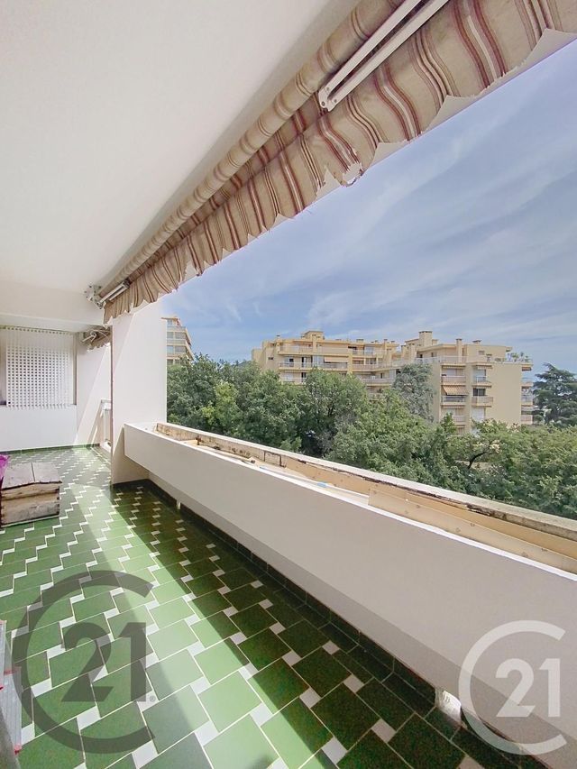 Appartement F2 à louer - 2 pièces - 48.03 m2 - NICE - 06 - PROVENCE-ALPES-COTE-D-AZUR - Century 21 Maison De L'Immobilier