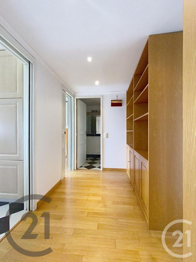 Appartement F2 à louer - 2 pièces - 48.03 m2 - NICE - 06 - PROVENCE-ALPES-COTE-D-AZUR - Century 21 Maison De L'Immobilier