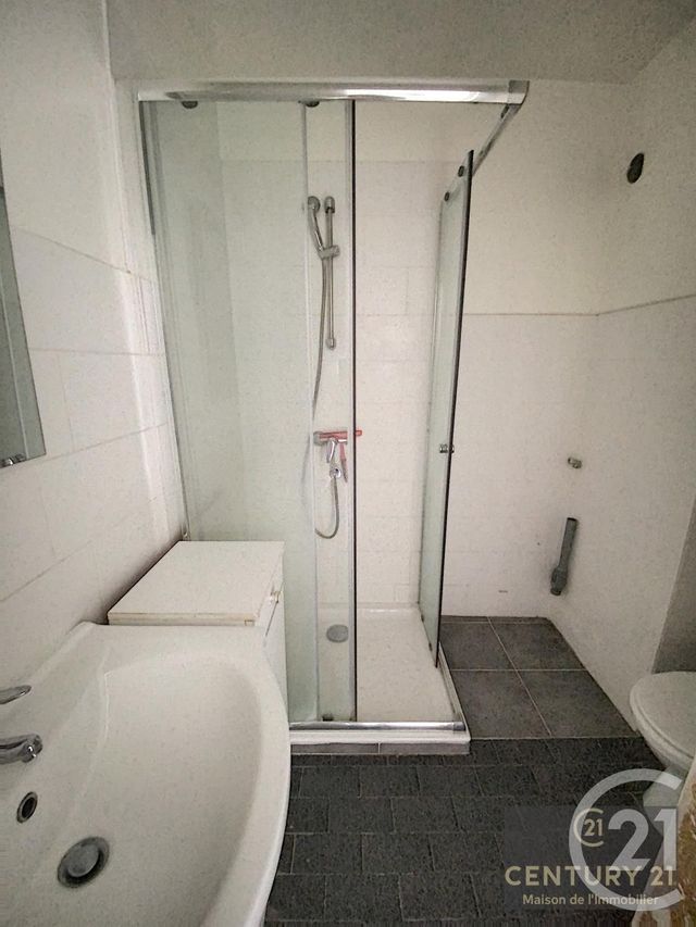 Appartement F1 à louer - 1 pièce - 20.0 m2 - NICE - 06 - PROVENCE-ALPES-COTE-D-AZUR - Century 21 Maison De L'Immobilier