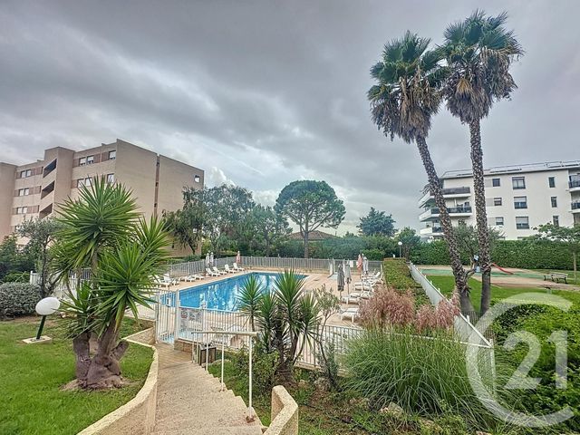 Appartement F2 à louer - 2 pièces - 45.0 m2 - NICE - 06 - PROVENCE-ALPES-COTE-D-AZUR - Century 21 Maison De L'Immobilier
