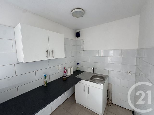 Appartement F2 à louer - 2 pièces - 40.0 m2 - NICE - 06 - PROVENCE-ALPES-COTE-D-AZUR - Century 21 Maison De L'Immobilier