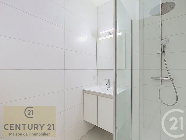 Appartement T2 à vendre - 2 pièces - 46.64 m2 - NICE - 06 - PROVENCE-ALPES-COTE-D-AZUR - Century 21 Maison De L'Immobilier